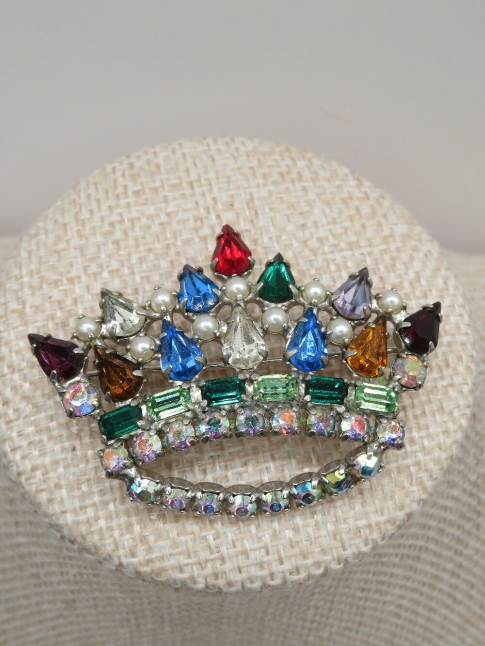 Vintage B David Mother's Crown Brooch
